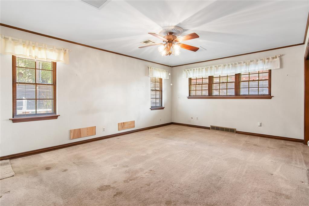 1609 Glenbrook Terrace Property Photo 25