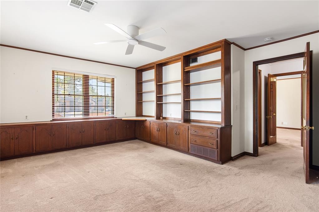 1609 Glenbrook Terrace Property Photo 32