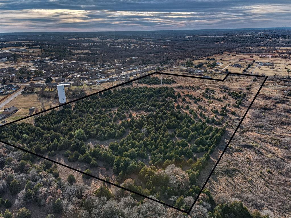Dobbs Road Property Photo 2