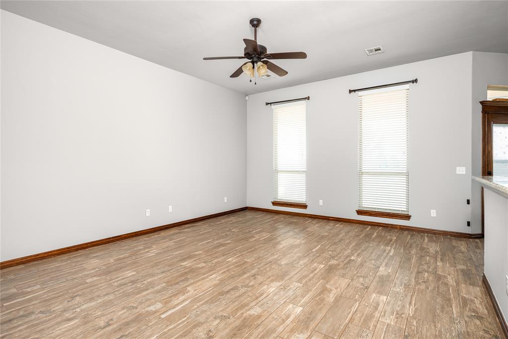 2265 County Road 1258 Property Photo 6