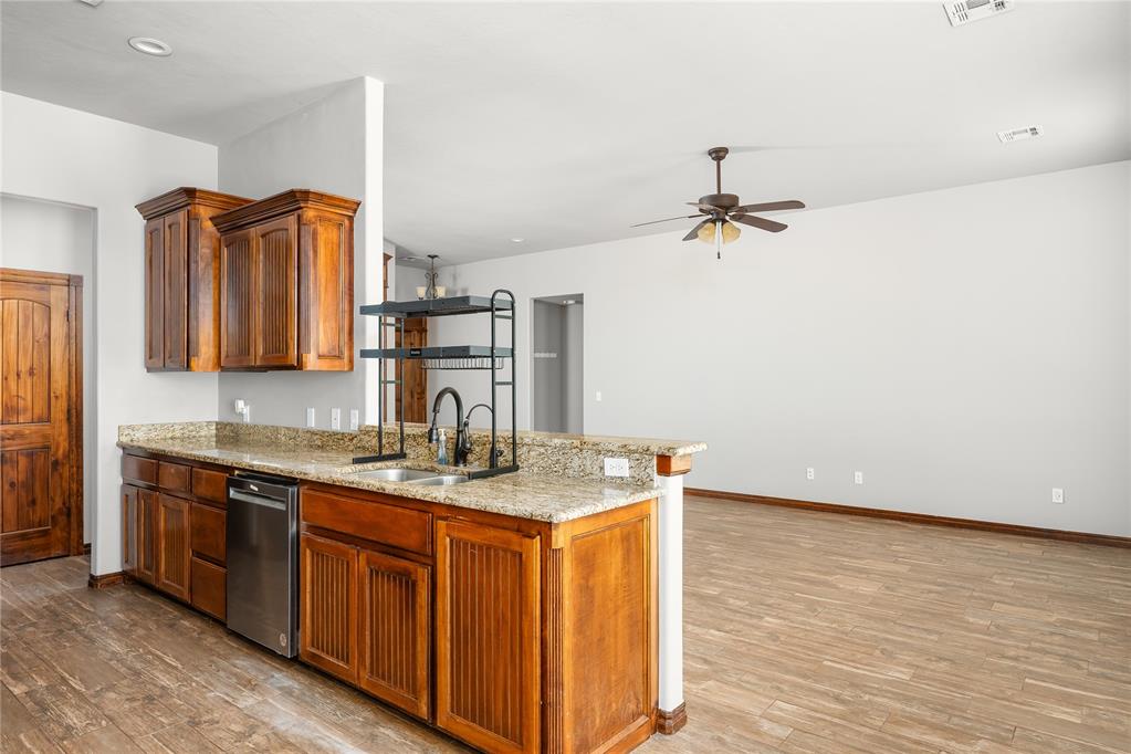 2265 County Road 1258 Property Photo 16