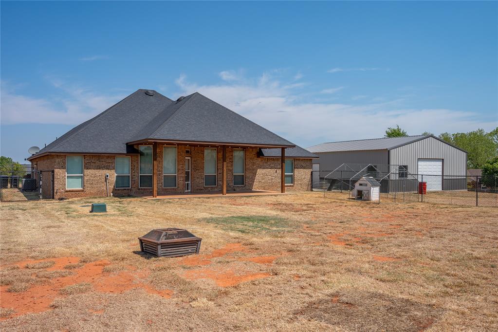 2265 County Road 1258 Property Photo 36