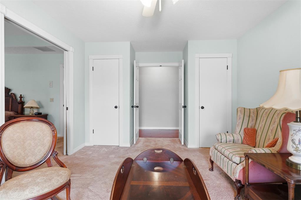 2202 Lakewood Drive Property Photo 21