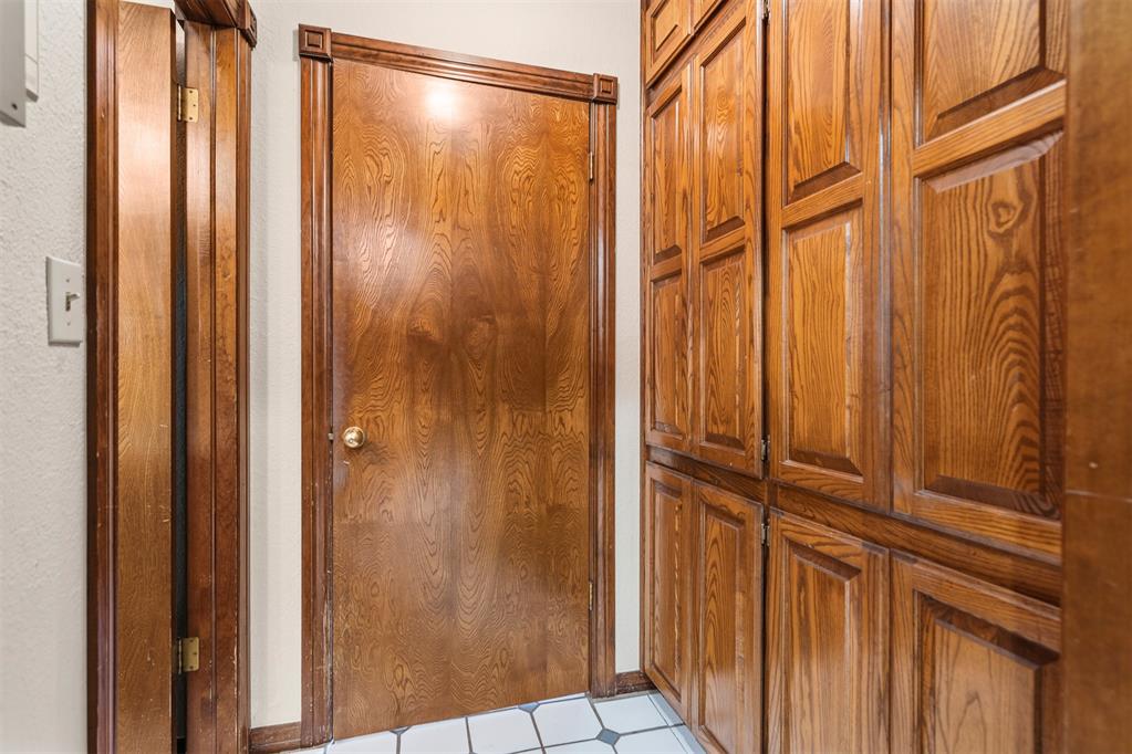 2202 Lakewood Drive Property Photo 34