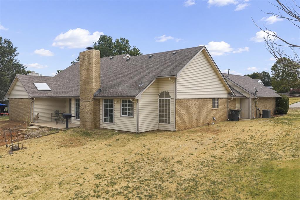 2202 Lakewood Drive Property Photo 39