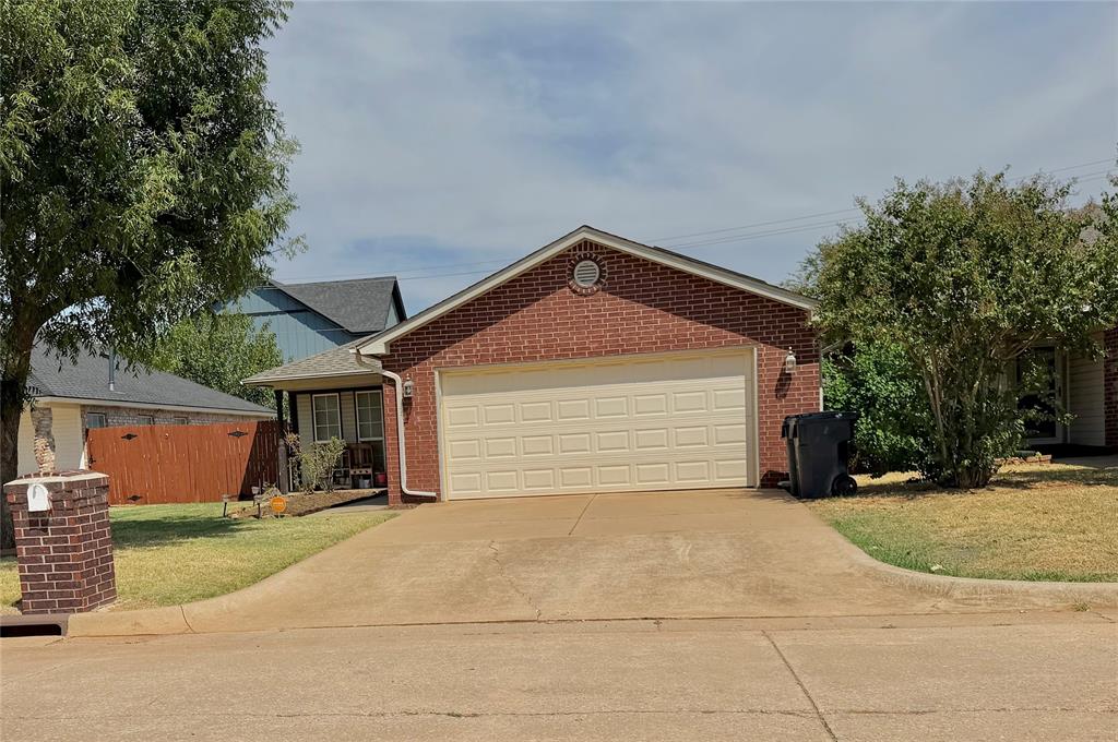 2545 Lynn Lane Property Photo 1