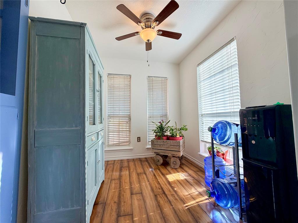 2545 Lynn Lane Property Photo 7
