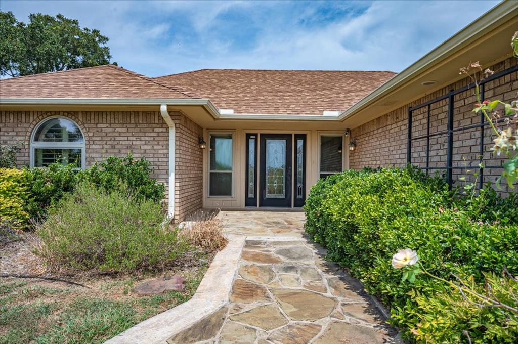 2807 W Royal Oaks Drive Property Photo 1