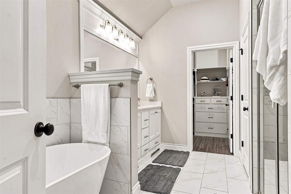 11604 Nw 104th Street Property Photo 35