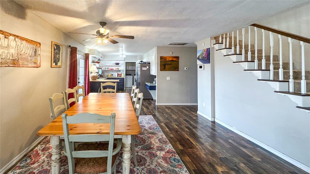 11501 Carriage Drive Property Photo 8