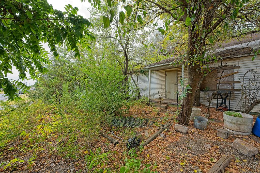 1300 Se 38th Street Property Photo 4