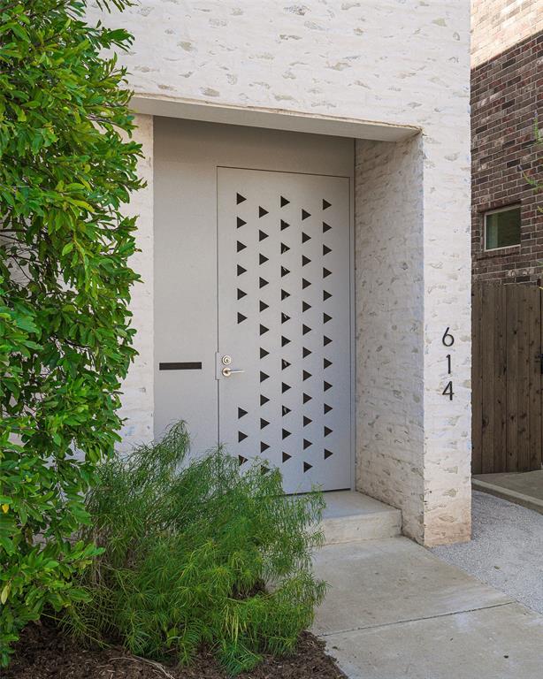 614 Nw 6th Street Property Photo 4