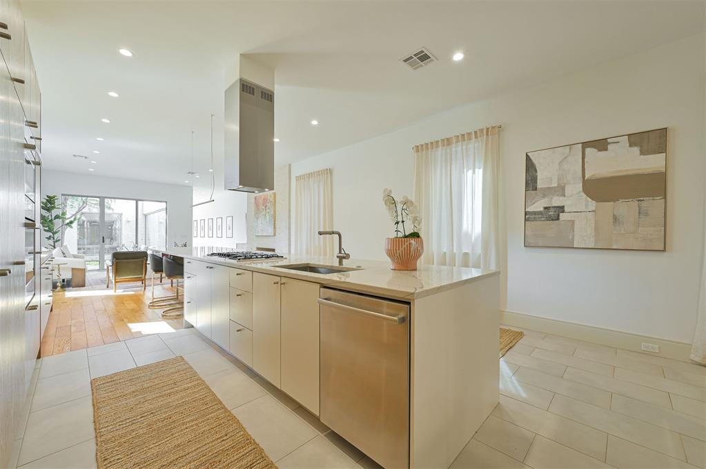 614 Nw 6th Street Property Photo 8
