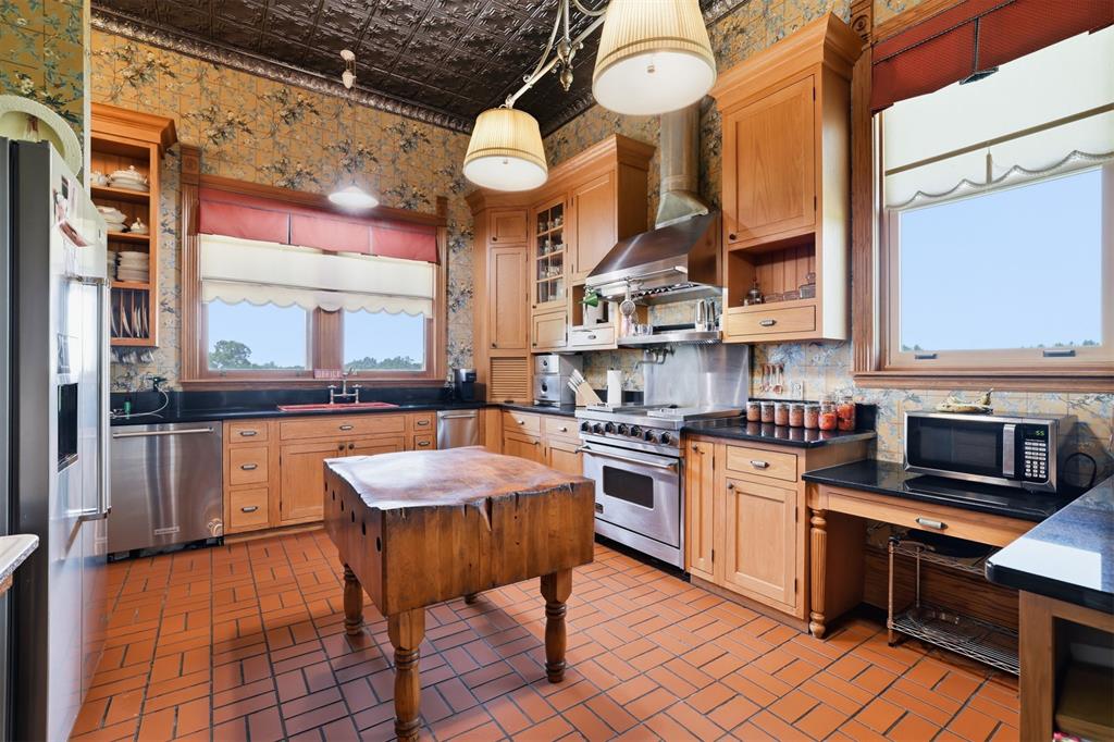 1253 N 4255 Road Property Photo 13