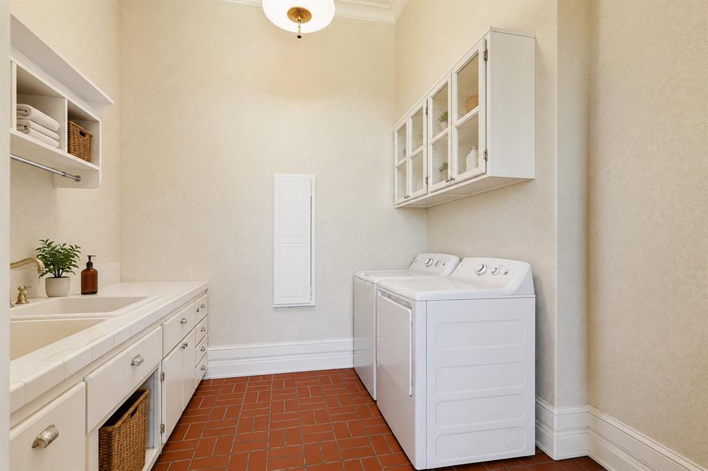 1253 N 4255 Road Property Photo 15