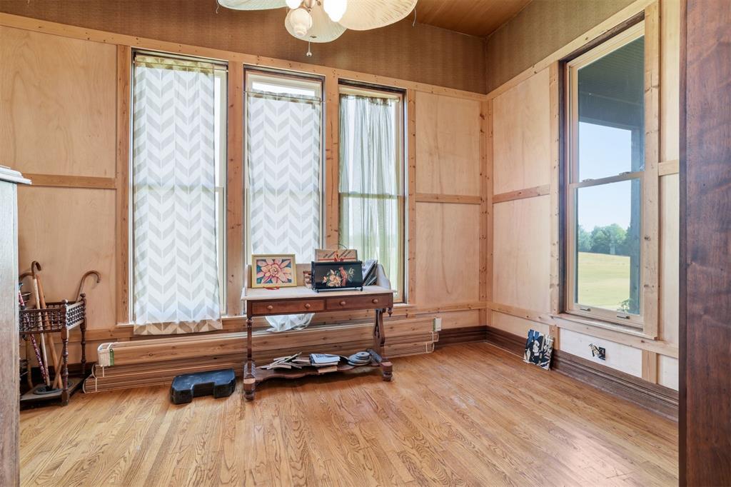 1253 N 4255 Road Property Photo 19