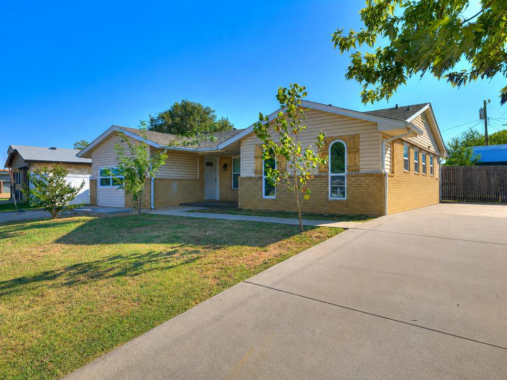 2103 N Tucker Avenue Property Photo 1