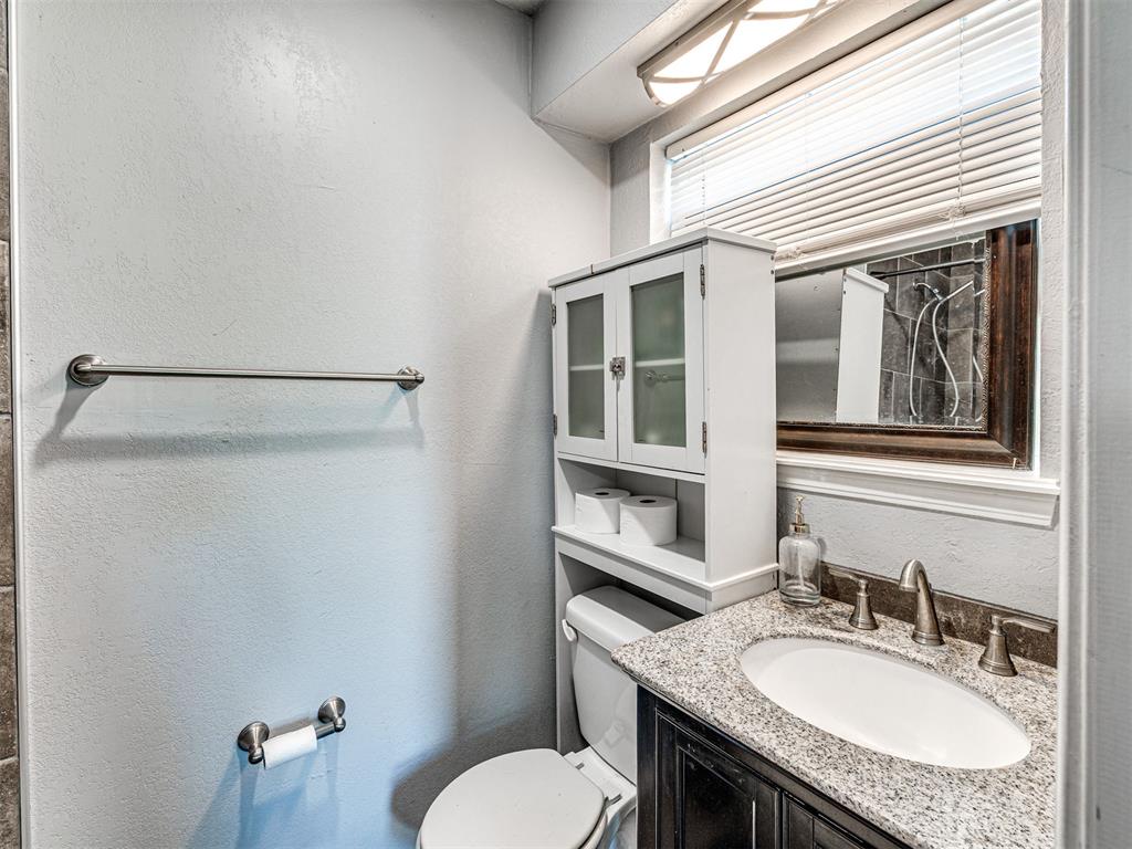 2103 N Tucker Avenue Property Photo 16