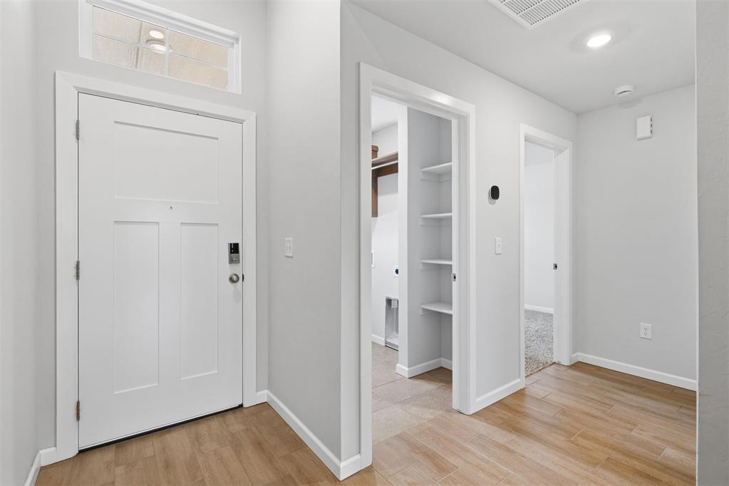 1710 Addington Road Property Photo 3