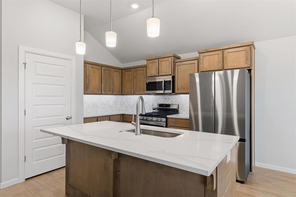 1710 Addington Road Property Photo 11