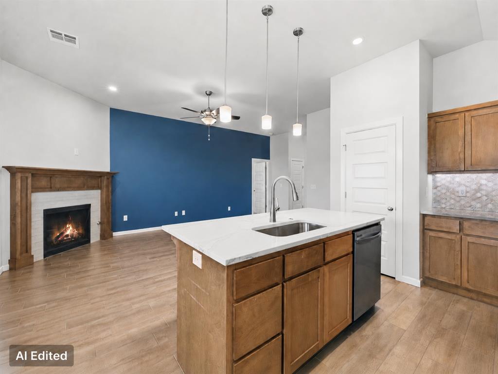 1710 Addington Road Property Photo 12