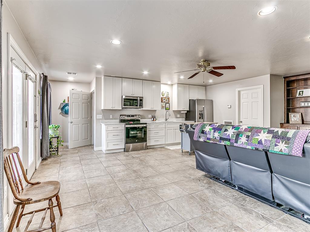 2601 Ashebriar Lane Property Photo 35