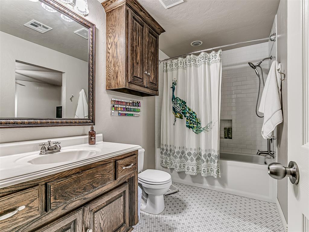 2601 Ashebriar Lane Property Photo 40