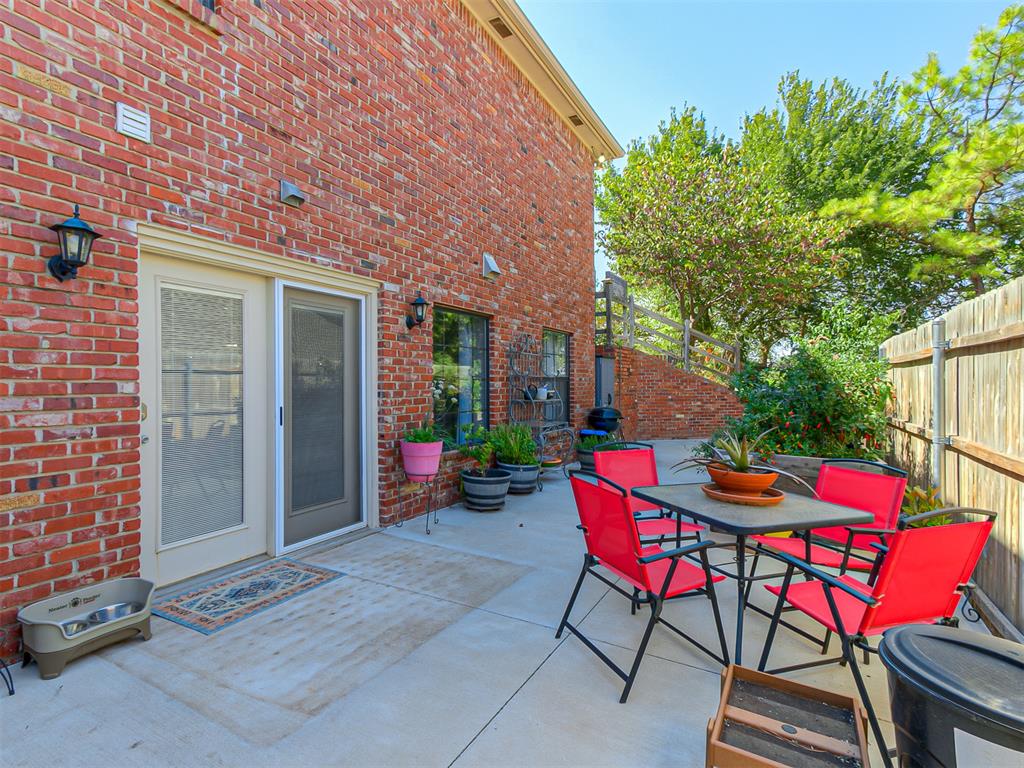 2601 Ashebriar Lane Property Photo 42