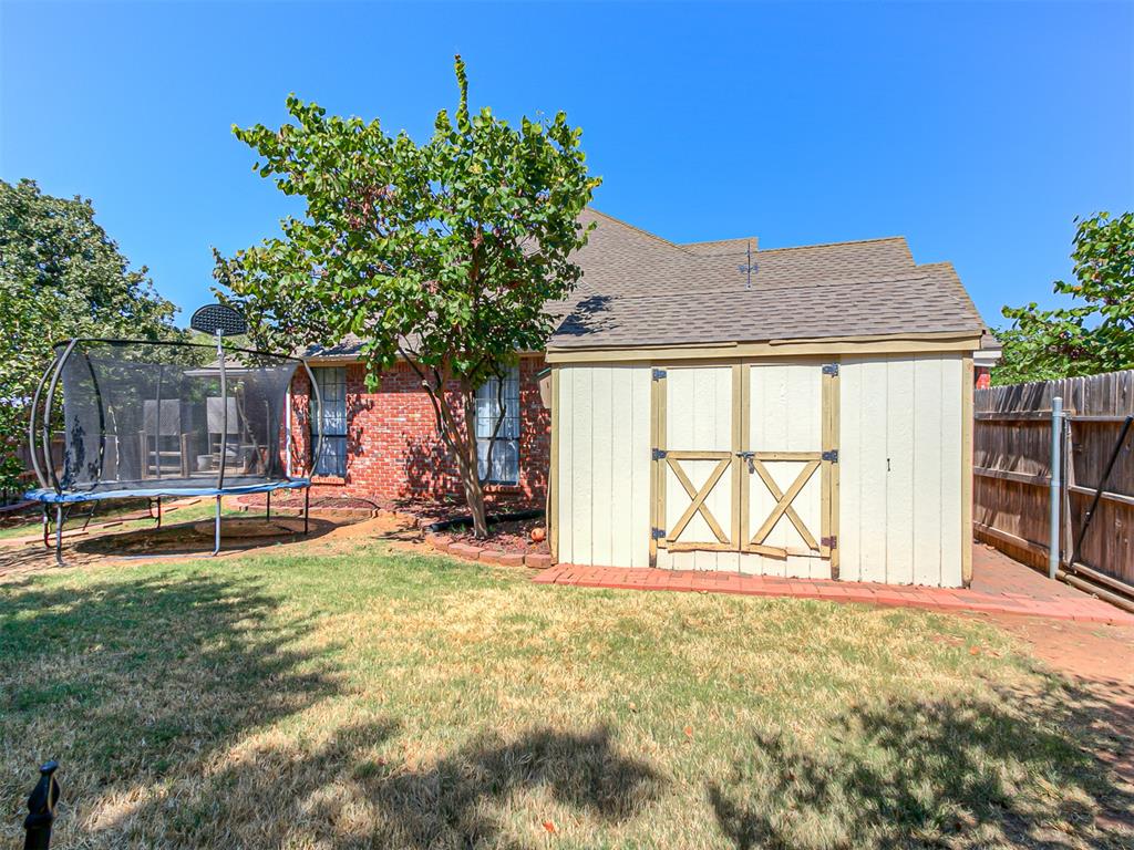 2601 Ashebriar Lane Property Photo 45