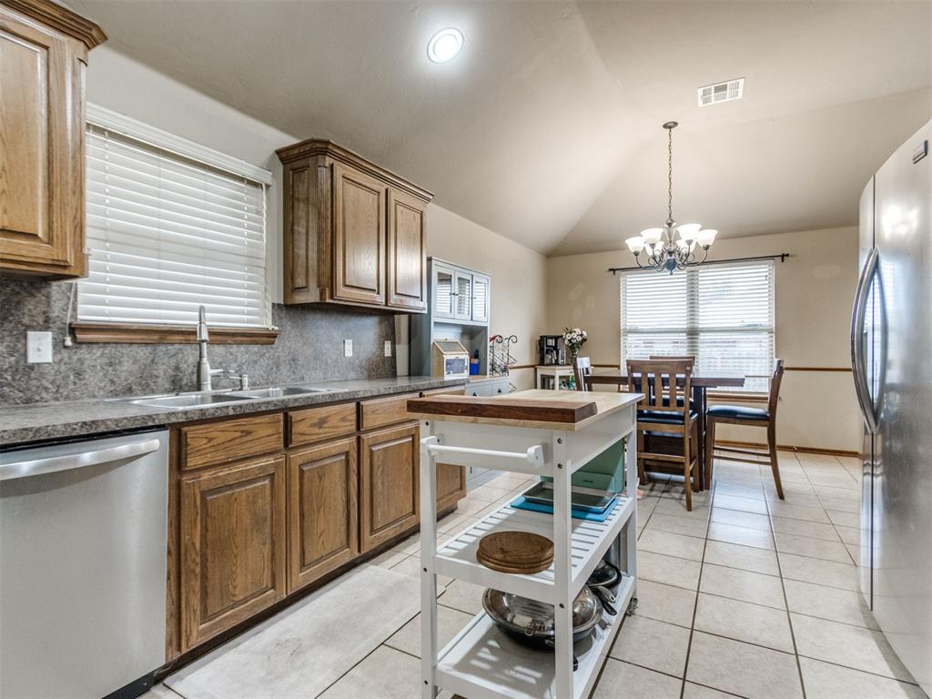 4220 Notting Hill Drive Property Photo 7