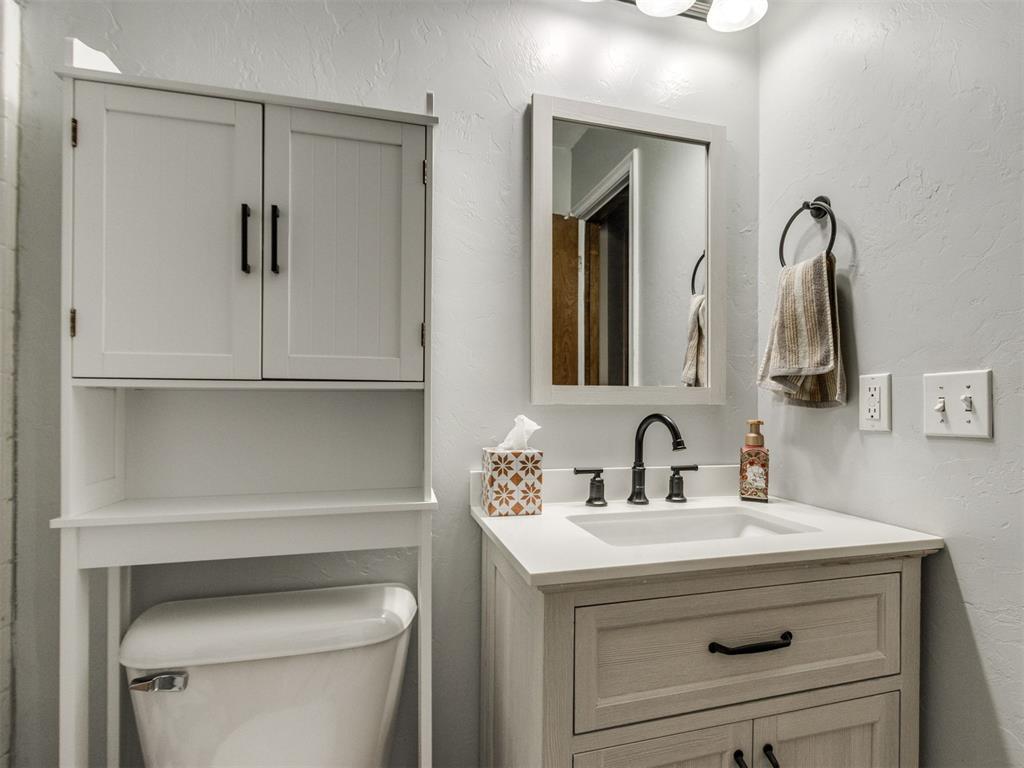 4220 Notting Hill Drive Property Photo 14
