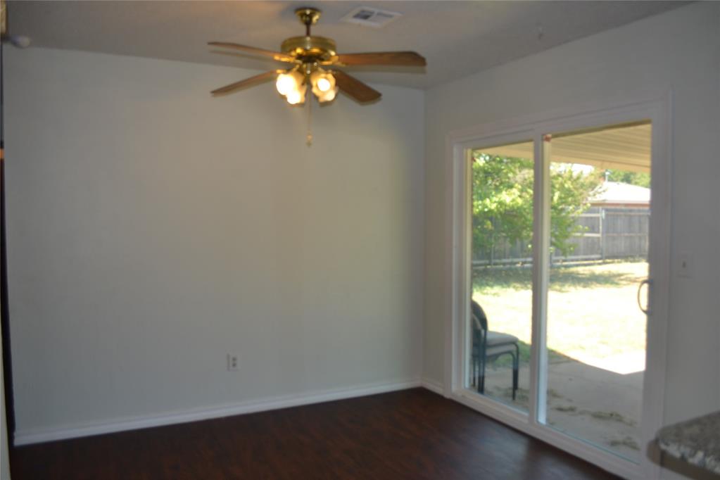 7813 S Miller Boulevard Property Photo 7