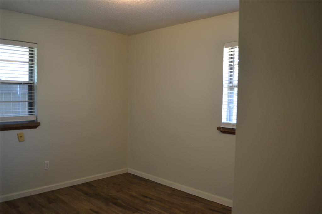 7813 S Miller Boulevard Property Photo 17