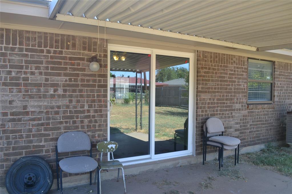 7813 S Miller Boulevard Property Photo 27