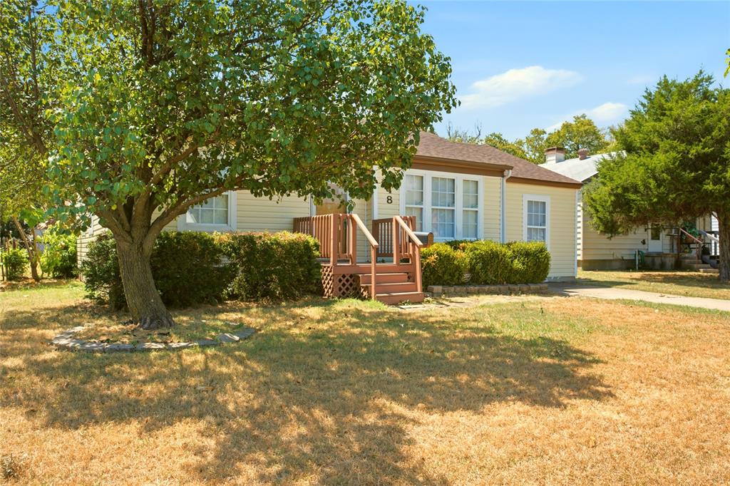 548 E Ercoupe Drive Property Photo 2