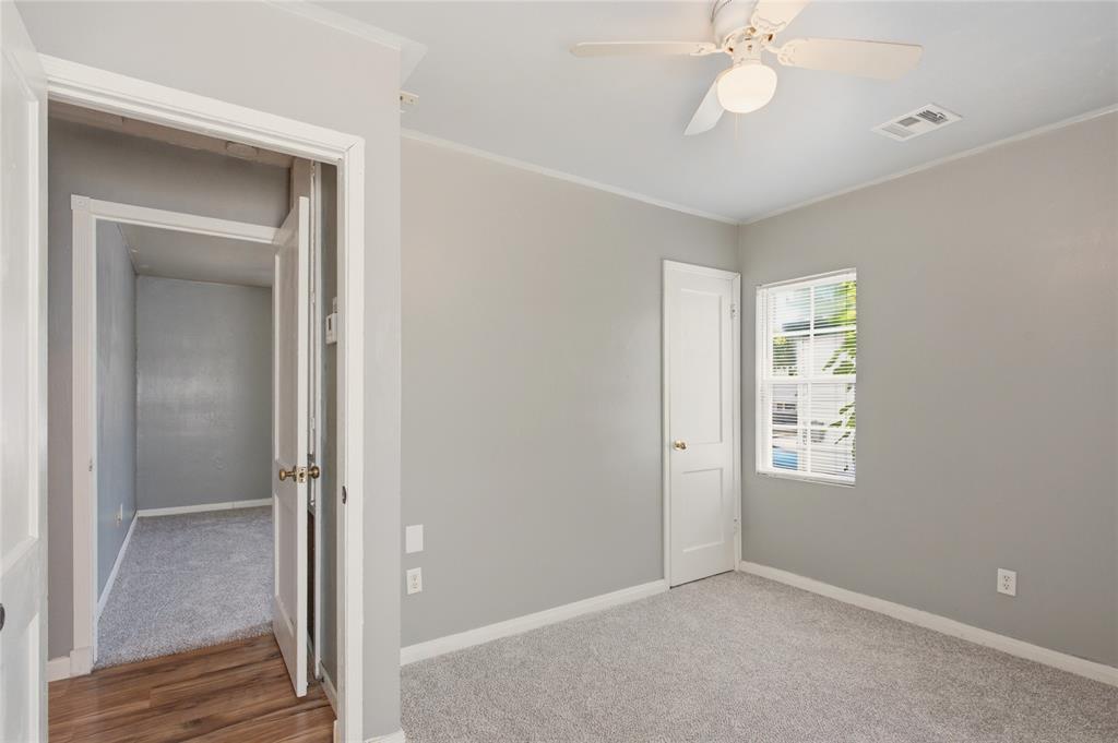548 E Ercoupe Drive Property Photo 15