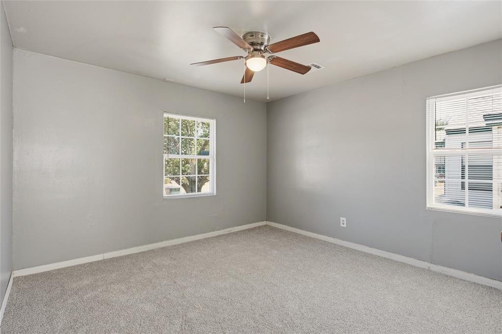 548 E Ercoupe Drive Property Photo 16