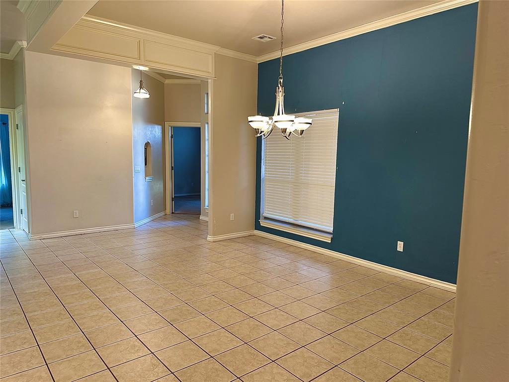 13801 Robinson Court Property Photo 4