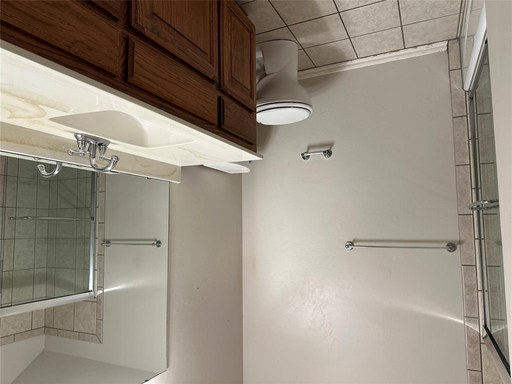 13801 Robinson Court Property Photo 16