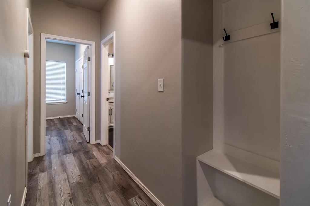 8816 N Shartel Avenue Property Photo 10