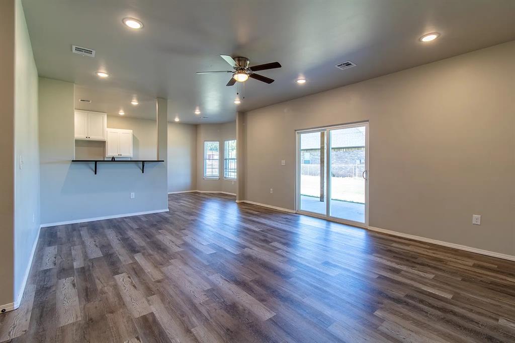 8816 N Shartel Avenue Property Photo 13