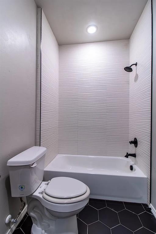 8816 N Shartel Avenue Property Photo 16