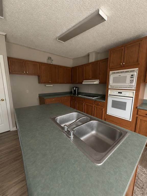 346587 E 920 Road Property Photo 4