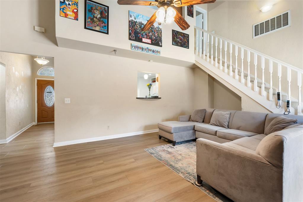 17300 Valley Crest Property Photo 5