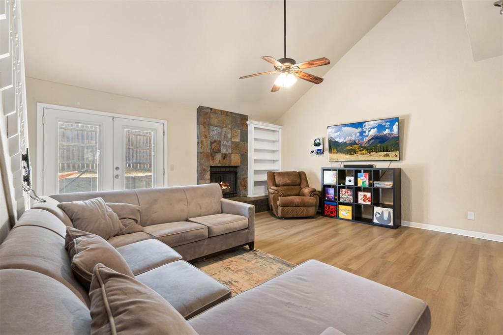 17300 Valley Crest Property Photo 6