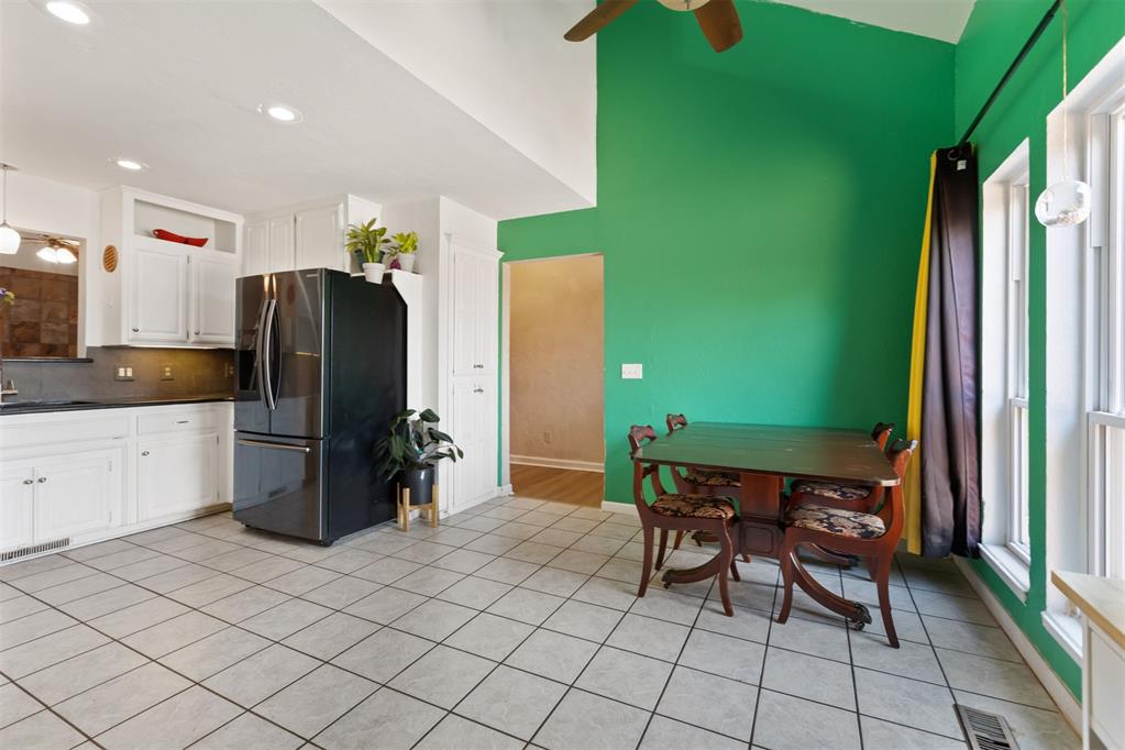 17300 Valley Crest Property Photo 15