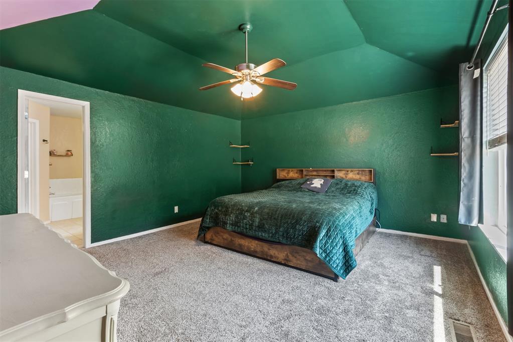 17300 Valley Crest Property Photo 25
