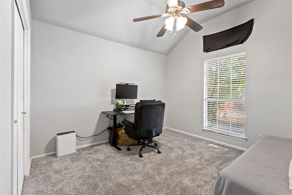 17300 Valley Crest Property Photo 35