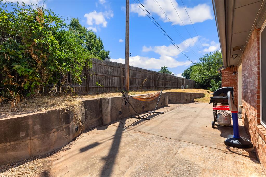 17300 Valley Crest Property Photo 38