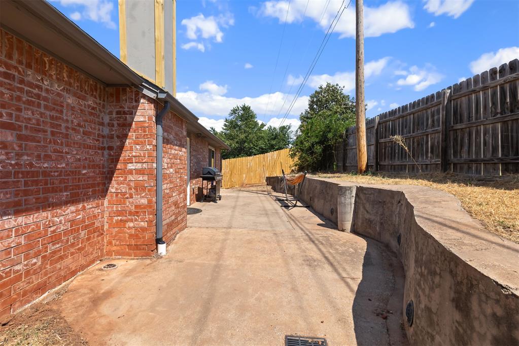 17300 Valley Crest Property Photo 39